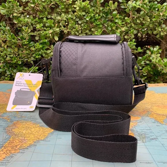 Photo digital / video camera padded crossover bag